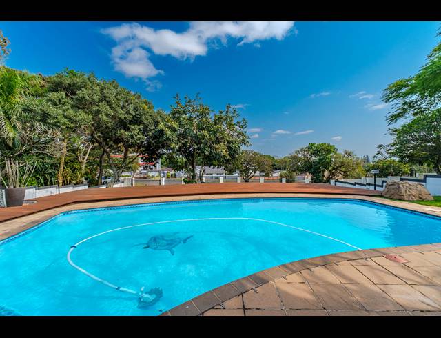 6 BEDROOM FREESTANDING FOR SALE IN ATHLONE PARK